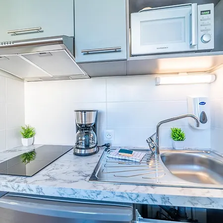 Apartahotel Montempo + Cite Internationale Toulouse
