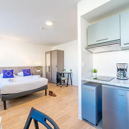 Apartahotel Montempo + Cite Internationale 2*